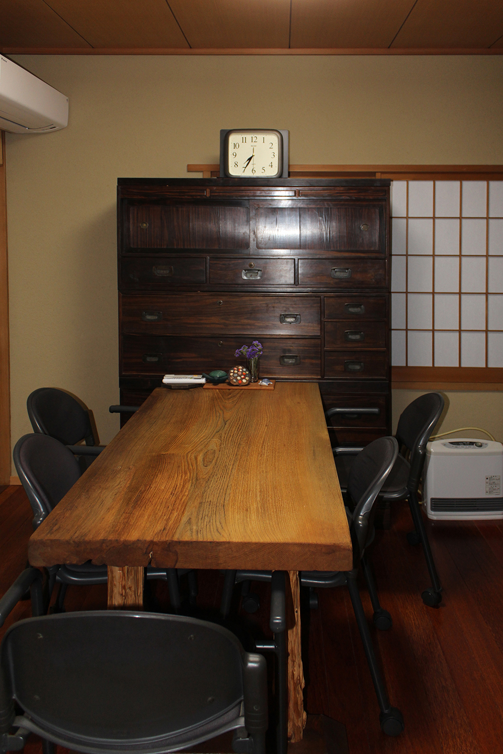 打合せ室　机（神代欅）