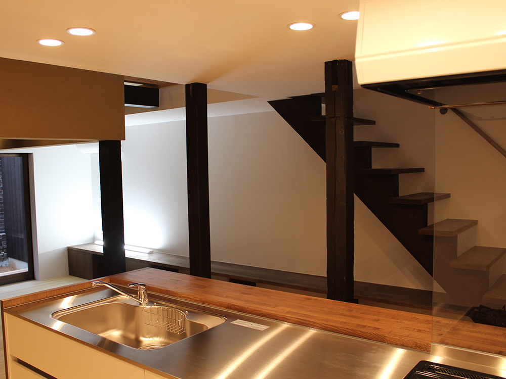 台所・階段
